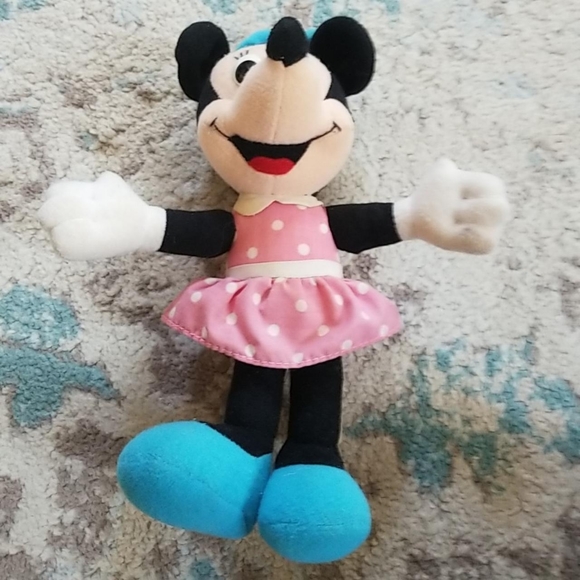 Minnie Mouse plush doll - Picture 1 of 2